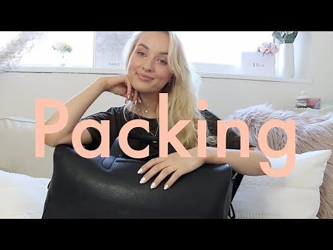 HOW TO PACK A WEEKENDER BAG FOR A SUMMER ROAD TRIP?