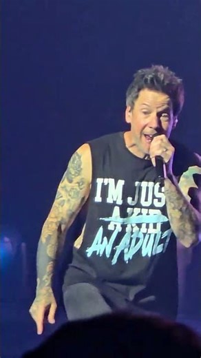 Shut up - Simple Plan - Live - Concert - 2025 - Tour