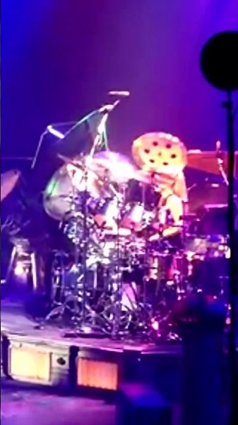 ANIKA NILLES with RUSH (VILLA STRANGIATO Kia Forum Inglewood California June 2026) #shorts