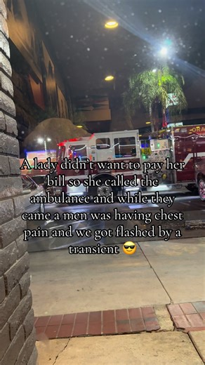 Dinner and a show 🤩#santaana #fyp#parati #meme #funny @normsrestaurants