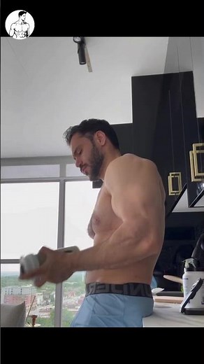 Mostafa Rok's Thick & Powerful Chest 💪 #youtube #youtubeshorts