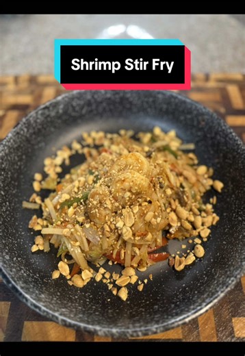 Shrimp Stir Fry! Ingredients: Shrimp - 1.5lbs Salt Pepper Onion Powder Garlic Powder Ground Ginger Korean Chile Flakes Toasted Sesame Oil Rice Noodles Cabbage - 1 Onion - 1 Bell Peppers - 2 Carrots - 2 Mushrooms - 10oz Toasted Sesame Seeds Peanuts Sauce: Soy Sauce - 3tbsp Oyster Sauce - 1/2tsbp Hoisin Sauce - 2tbsp Fish Sauce - 1tsp Sriracha - 1 1/2tsp Rice Vinegar - 1tbsp Honey - 1-2tbsp Onion Powder Garlic Powder Ground Ginger Korean Chile Flakes Water (as needed) Directions: 1. Cook the rice 