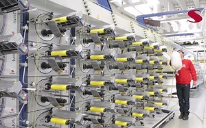 Starlinger Automatic Precision Cross Winder twinTAPE（Starlinger 精密交叉卷绕机）