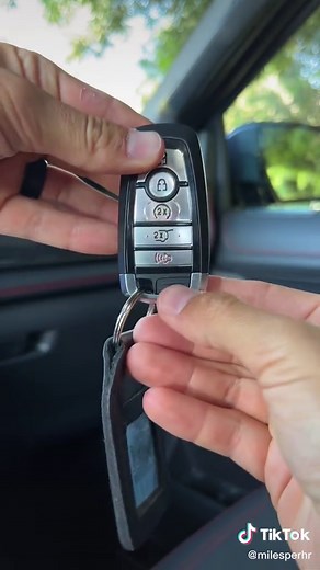 2022 Ford Expedition Stealth Features Overview