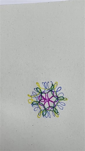Mesmerizing Spirograph Drawing for Relaxation