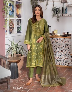 Unstitched 3 Piece Embroidered Lawn Suit Rs. 6,299 Code. U3427SU Shop here: https://bit.ly/3L1qaQ1 Get ready to shine at your next festive occasion with our stunning embroidered outfits! #Limelight #lawn #Embroideredunstitched #Limelightlawnunstitched2024 #LawnCollection #Lawn24 #LimelightSummerUnstitched2024 #Summer24 #LimelightUnstitchedCollection #SingleShirt #2piece #3piece #UnstitchedSuit #LimelightTrends #Latesttrends | Limelight