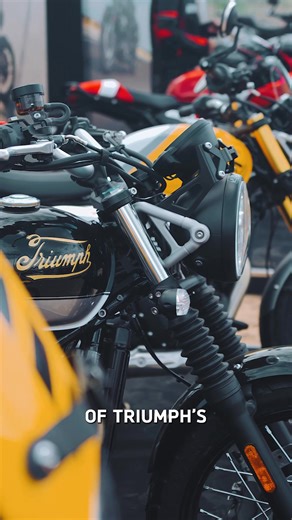 The Triumph Tribe in Pune experienced the legendary motorcycles from our lineup. Motorcycle enthusiasts witnessed the new Thruxton 400 along with the Street Triple 765 RS, Daytona 660 and Speed 400 on the track. The Tiger 900 and Scrambler 400 XC ruled the dirt trails. Custom Triumph motorcycles from @punetriumph were up for an exclusive auction. The true essence of Pune came out with the Dhol Tasha performance. [Triumph Motorcycles, Triumph India, World of Triumph, Pune, India, Thruxton 400, Bo