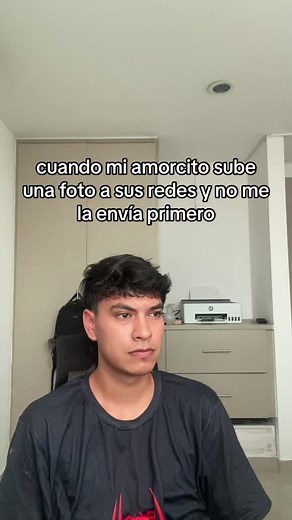 ¿Mi amorcito sube una foto a sus redes y no me la envía primero?