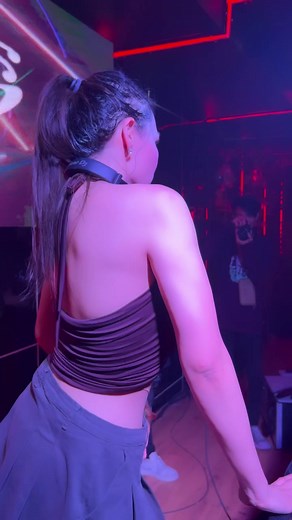 DJ Katty Butterfly: Terhot Saat Nge DJ