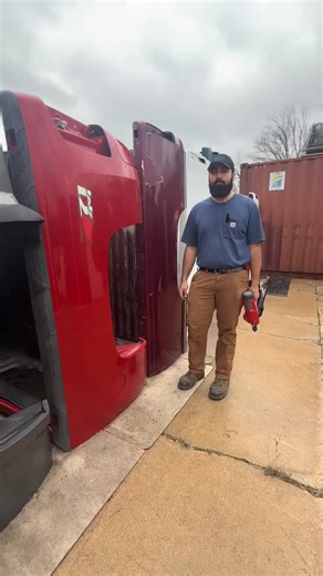 🚚 Chevy & GMC Truck Beds for Sale 🚚 Long beds and short beds available for Chevy & GMC trucks. Strong, clean, and ready for your build or restoration. 💲 Prices start from $1,000 – $1,800 📦 Multiple years available 📩 Send us a DM or comment with the Chevy or GMC bed you’re looking for and the year, and we’ll get you taken care of. #ChevyTruck #GMCTruck #TruckParts #LongBed #ShortBed