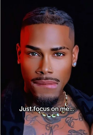 Focus 🤫👽 #mackbaker #foryou #fyp | focus