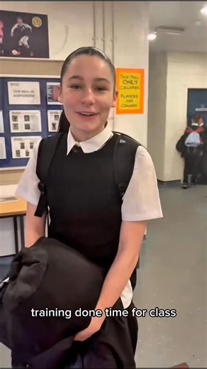 A day in the life of a School of Football pupil at Braidhurst High School, combining learning, passion and football every day. Would your child thrive in this environment? Applications are open for all Primary 7 pupils now ➡️ https://ow.ly/KAQ550YaFH9 | Active NL