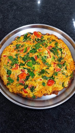 moringa leaves omelette#short #viral #moringa leaves#omelette# #easyrecipes #health #healthydish