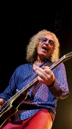 Foreigner with "Double Vision"