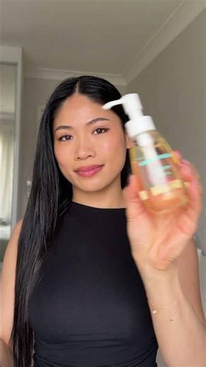 Lightweight formulas that fight frizz, boost shine, and leave every strand silky and effortless #amr