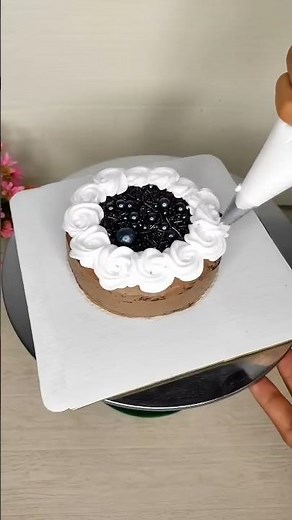 PINATA CAKE DECORATION IDEA#shorts