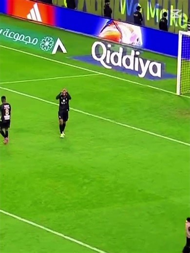 Ronaldo kicking a ball power soccer ball😈#ronaldo #messi