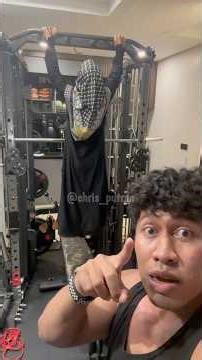 WIFE CAN DO PERFECT PULL UP?! ONLY WITH EQUIPMENT FROM OPTIMOVE 🔥💪🏻 #chrisputra #sport #gym