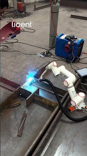Why Traditional Welding Methods Are About to Change Forever with Cobots.#cobot #welding