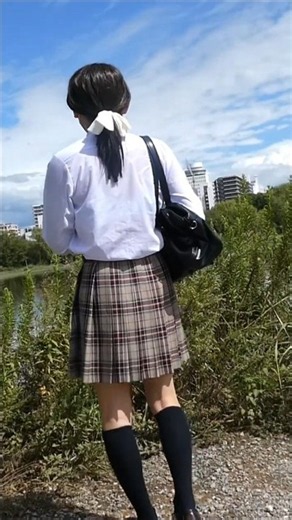 【75】なんちゃって制服で水元公園を歩く女装高生