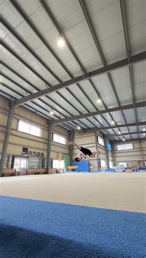 hyperhook training #tricking #parkour #acrobat #hyper #hook