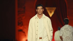 GUESS品牌2025时装发布会 男士服饰秀 跟着时尚学穿搭你也能变身潮流小达人！