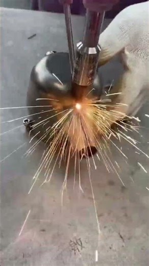 Easy to carry and suitable for use in different working environments