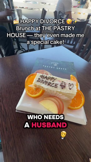 Brunch at The Pastry House in Birmingham… and look what they did for me 🤍 “Happy Divorce” cake sweetest way to mark closing one chapter & starting fresh! Moving forward happy, free & proud 🥂💃 #H#HappyDivorceN#NewChapterT#ThePastryHouseB#BirminghamBrunchC#CelebrateFreedom