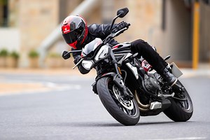 2022 Triumph Street Triple R Low Guide | Total Motorcycle