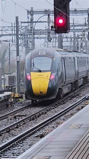 Class 800 at Reading