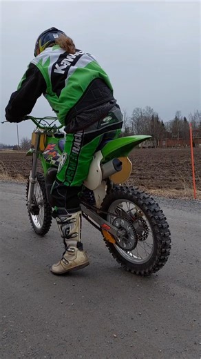 KX80 Start Up & Acceleration