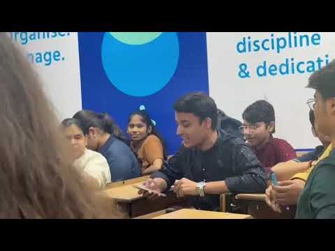 Aakash institute Model Town Delhi viral boy