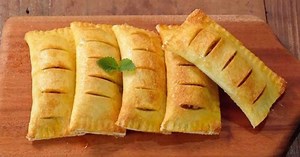 The Easiest & Sweet Bread Apple Pie Recipe