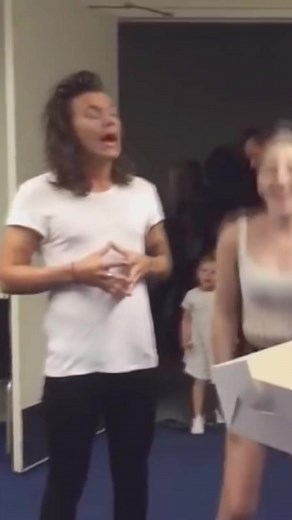 pov you’re dating Harry while he’s touring #harrystyles