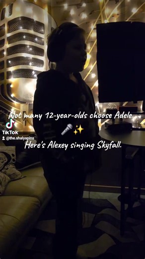 Skyfall cover by 12-year-old Alex — powerful Adele tribute