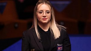 Десислава Божилова - българската съдийка на върха на британския снукър