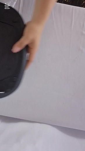 ¡Base original de repuesto para baúles DR1 de 30 y 36 litros! Renueva la seguridad y funcionalidad de tu baúl con esta base resistente y de fácil instalación, diseñada para un ajuste perfecto. Compra ahora online o retira en tienda. ¡Calidad garantizada para tus viajes! ✅Compra en: 👨🏽‍💻https://pamoterosdc.mercadoshops.com.co/ 💰 Pagos contra entrega 🚚 Envíos a nivel nacional 💳Recibimos todas tus tarjetas 🏍️Aceptamos ADDI, SISTECREDITO, ESMIOPCION. 📍Estamos ubicados en la Carrera 17 #63b-0