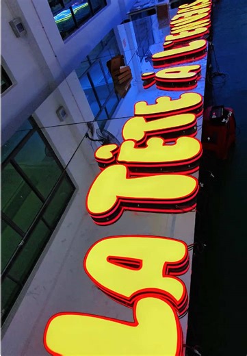 New Fashion Logo Signage Designs