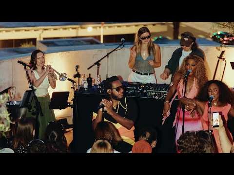 Leon Bridges - Light the Way (Live in Santa Monica)