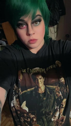 Hook has always been one of my favorite movies of all time and to see it on the big screen was a dream come true. This was a theater experience I never thought I’d have. I had the theater to myself and just sobbed the entire time. I noticed things I never have before and just absorbed all this film had to tell me and make me feel. Now I have to rest my eyes because they are TIRED 😂 #fyp #foryoupage #cinematicadventure #hook #robinwilliams