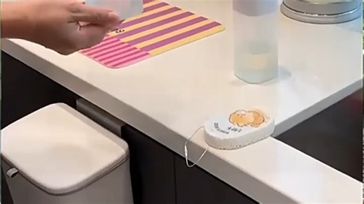 壁挂式感应泡沫洗手液 dispenser 浴室沐浴洁精器