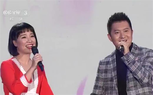 红果果绿泡泡现场歌曲《有点甜》