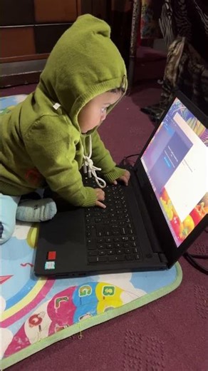 Kids Working on Laptop 💻 | Smart Kids Learning Technology #shorts