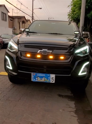 D-MAX Hi-Ride 2025: Modified & Tuned