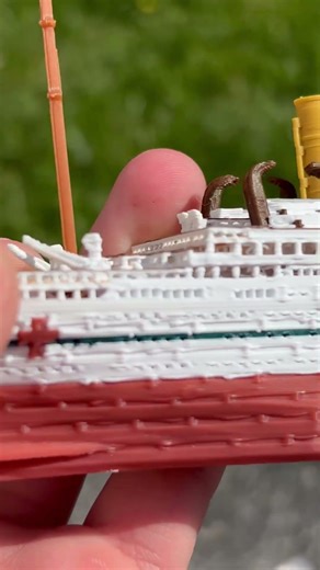 Unboxing My HMHS Britannic!?