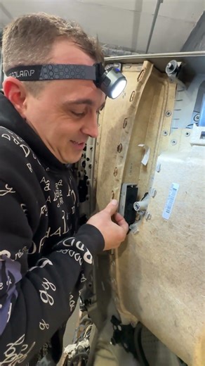 VW Golf window switch replacement. Why choose us?! Automotive lighting, audio, and electrics. OLL...