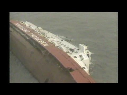 Zeebrugge Ferry Disaster (Herald of Free Enterprise) BBC News report (1987)