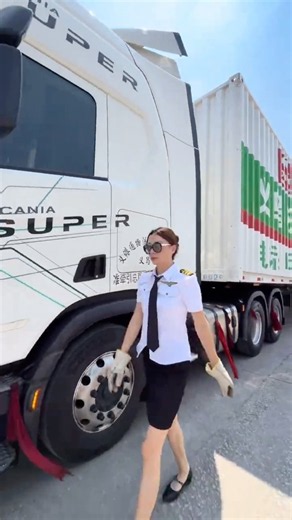Beautiful truck female driver - Nữ tài xế xinh đẹp chuẩn bị chuyến đi chở hàng mới chiều nay #viral