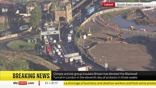 BREAKING: Climate activist group Insulate Britain has blocked the Blackwall Tunnel in London in the eleventh day of protests in three weeks. Latest updates: https://trib.al/bnkbMdK | Sky News