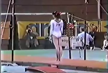 1983 UB Compulsory Face Off - Ma Yanhong (CHN) 9.85 vs Olga Mostepanova (URS) 9.90 😍😍 | International Gymnast Magazine
